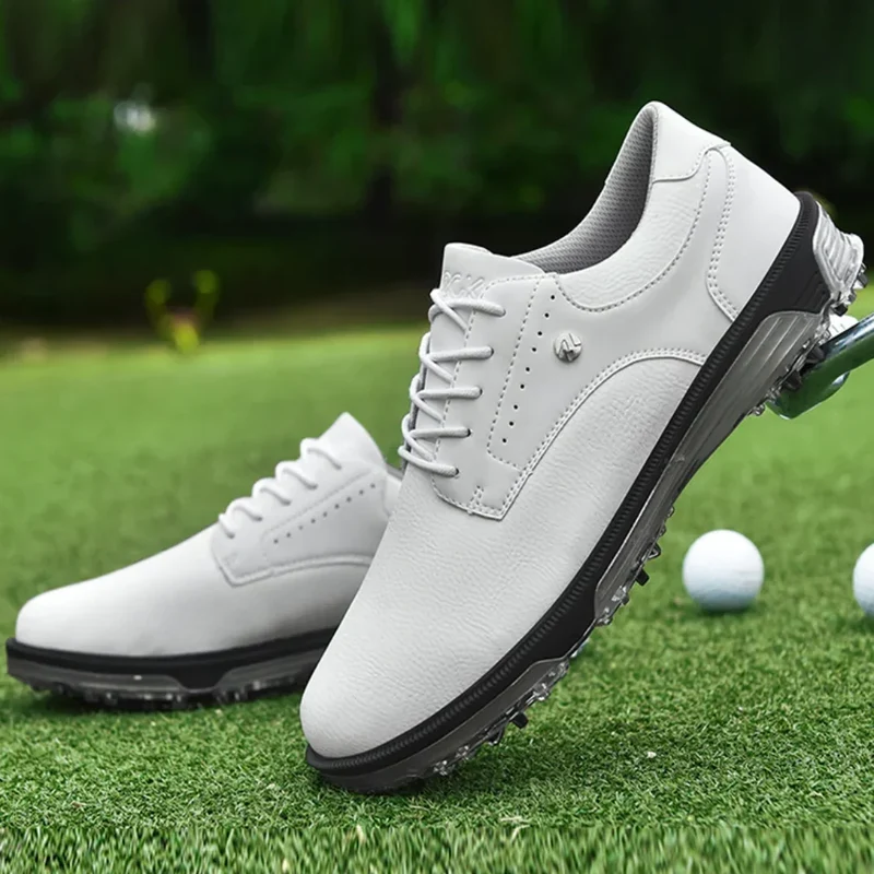 Golfschuhe Herren – trittsicher vom ersten Abschlag bis zum letzten Grün
